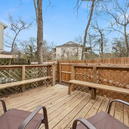 Wellspring Townhome - King Bed Suite minutes from Texas A&M