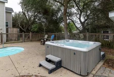 SANDY FEET RETREAT - Private Pool, Hot Tub