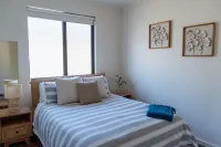 5 Minute Walk to the Beach. 2 Minute Walk to River Torrens Walking/ Bike Paths. Hotels in West Beach