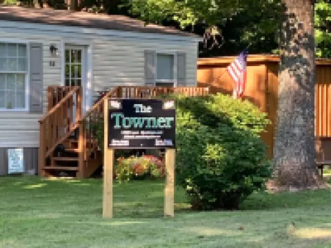 Conveniently Located ~ WiFi ~ Central Heat & Air Hotels in Stanton