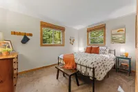 Tanglewood Retreat: Cozy, private chalet in Killington, Vermont