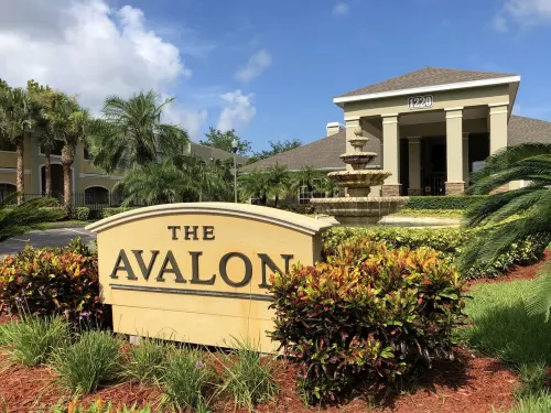 Avalon At Clearwater Beautiful 1 Bedroom - สระว่ายน้ำส่วนตัว