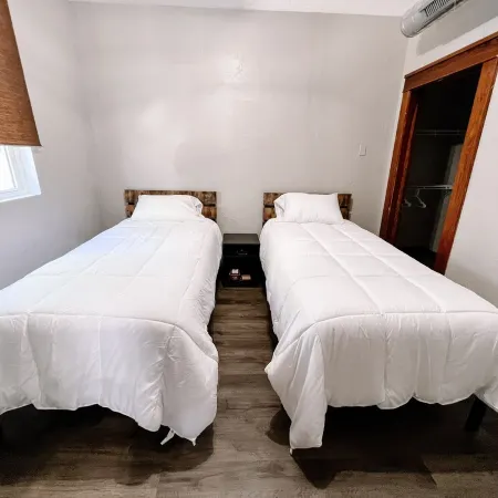 Waterfront 2 BR Lower-level w/ grill & kayaks