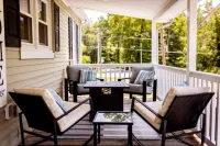 Hollow Hideaway is Just the Place if You Looking to Get Away and Relax.