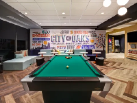 ทรูบายฮิลตัน สนามบินราเลห์ เดอแรม โรงแรมในแครี