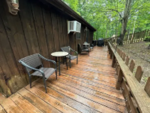 Newly renovated 2 bedroom cabin near Cave Run Lake & Red River Gorge