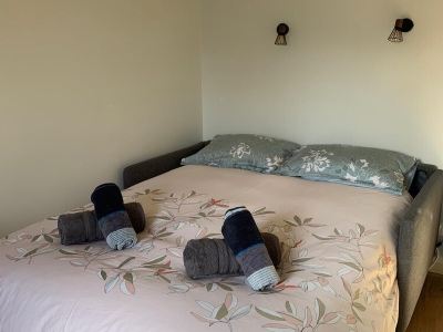 Newly renovated studio 15 minutes from central Paris