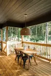 On 10 acres of scenic retreat