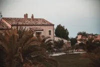 5 minutes from the sea, panoramic terrace and swimming pool - The cugnolo wagon Hotel in zona Convento Cappuccini