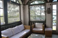 The Hillside B&B, Historic Home, Breakfast, Lake View