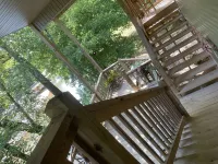 Mama Bears Cozy Creekside Cabin at Up The Creek