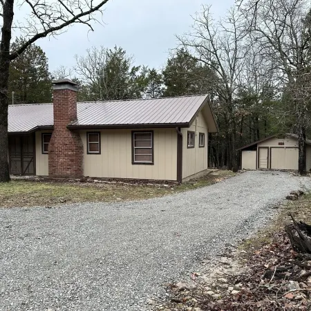Cabin Rental - Lake Norfork - Mountain Home, Arkansas - 3 minute walk to lake!