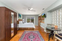 River Villa with Pool and Spa ~ best swimming hole in town Hotel in zona Sequoia Campground & Lodge