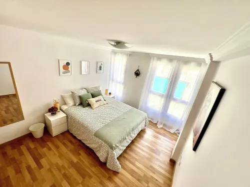 Charming 2-bedroom apartment with AC, WiFi in lovely Granada