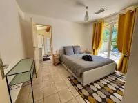 Les Jardins du Carignan - Jolie Maison sur un Terrain de 1300m2 en Centre Ville