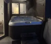 Modern Luxury 3Br Condo Steps Away from Deer Valley Resort w/ Hot Tub, Fireplace