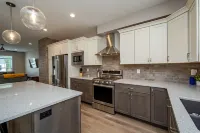 Built in 2021- close to UIHC and Shopping