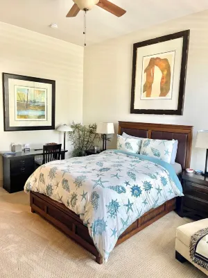 Ritz-Carlton Singer Island, Palm Beach-Elegant Private Beachfront Các khách sạn gần Peanut Island