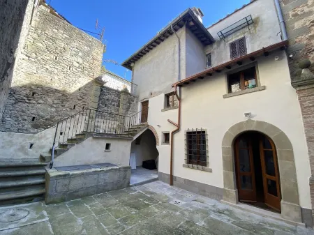 Teo's house is the ideal home for relaxation, centrally located in Anghiari