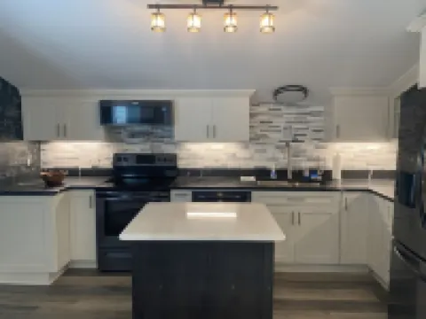 4-minute walk to beautiful Emerald Isle beach access. Hotels in Emerald Isle