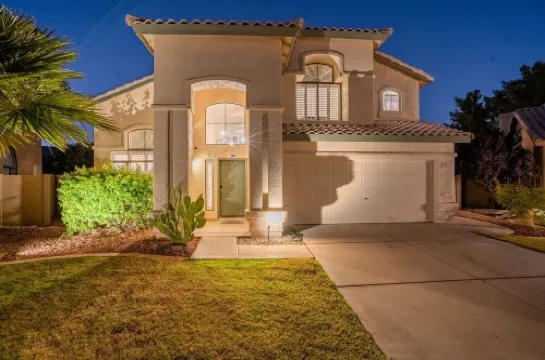 New Family-friendly Remodeled pool, hot tub, golf