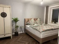 EXCLUSIVE 2 room ground floor apartment with balcony in top location! のホテル