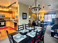 Spacious 3 BDR Pet Friendly, Hottub, Pool Hotels in Hailey