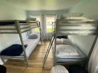 Comfortable, newly renovated home, walk to beach!