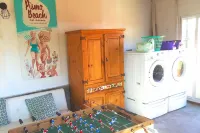 5 Minute Walk to Beach! 4 Br 2 Bath Gorgeous Private Classic California Bungalow Hotel a Grover Beach