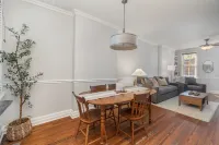 Walk to Hospital and Downtown - 20 min to Hershey - Free Parking - Quiet Street