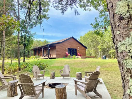 Lazy Elk Lodge -Luxurious Cabin-Game Room-Fire Pit