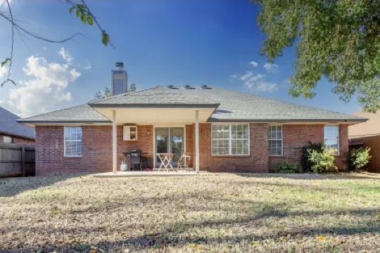 Lovely Central Edmond home 4bed 2bath
