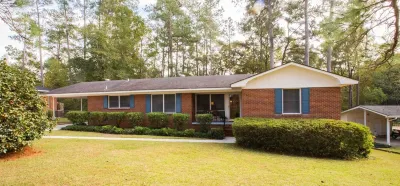 The Quail's Nest! Convenient to downtown, quiet and fully remodeled! Hotels near The Big Oak