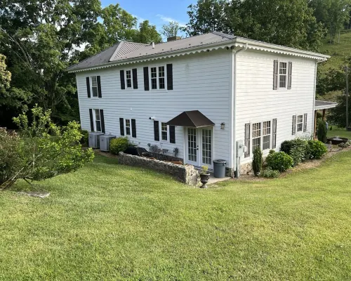LOCATED IN ABINGDON, VA - PRIVATE, TRANQUIL SETTING Hotels in Harrison