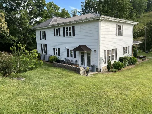 LOCATED IN ABINGDON, VA - PRIVATE, TRANQUIL SETTING