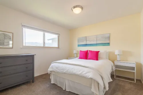 Beachfront Ocean Views 20 Mins to SF!