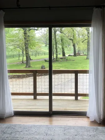 Lake front secluded house w/private boat/swim dock on 242 acre cattle ranch.