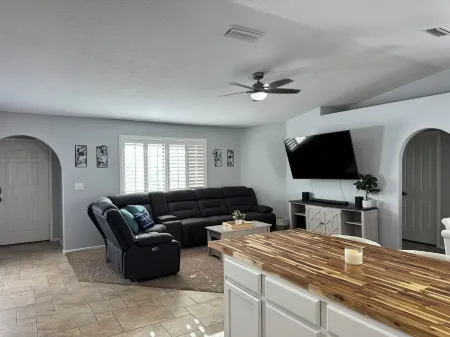 HavasuEscape Pet friendly w/pool