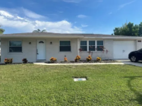 Holiday Retreat Hotels in Holiday