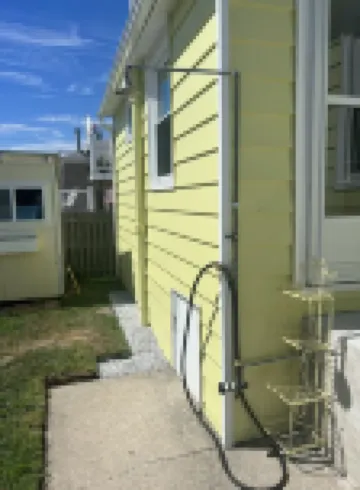 Cozy Shore Home for 6 – Ideal for Family or Friends