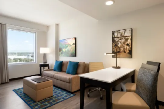 Embassy Suites by Hilton San Antonio Landmark