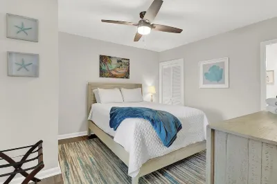 Isle Of Palms Condo, half block to beach,  enter with combo, private entrance.