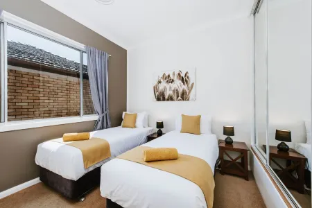 Mudgee Explorer Lodge.Owned by Mudgee Wine Explorer Tours