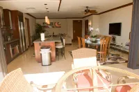 Luxury Ko Olina Beach Rental Panoramic Ocean View Upgraded 3Br 3BA 8th FL 2 Park