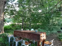 Entire Renovated Country House, Sleeps 7, Pets, Creek Across the Street