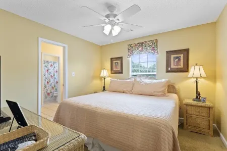 Beautiful 3rd row ocean view home with private pool. Walk to ocean, food, bars.