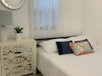COZY,Newly renovated,West Shores ,short walk to Nasons Beach 🏖🏠 Hotels in Sebago