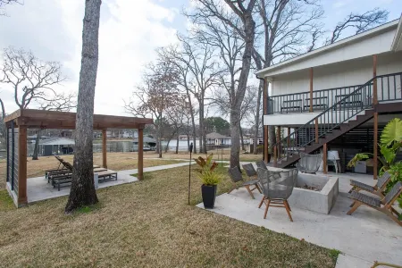 Newly renovated! All Decked Out and Ready for Fun at Star Harbor