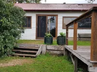 Dairy Song: for the Musicians, Artists, Travellers, Lovers of Birdlife, Yoga ... Hotels in Wingham