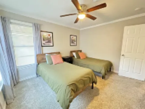 The Casino Cottage in Durant! Hotel Amenities, 2 Kings, 4mi to Casino, Sleeps 8 Hotels in Durant